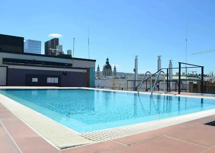 Romantic By Andrassy Street With Garage And Rooftop Pool Budapest
