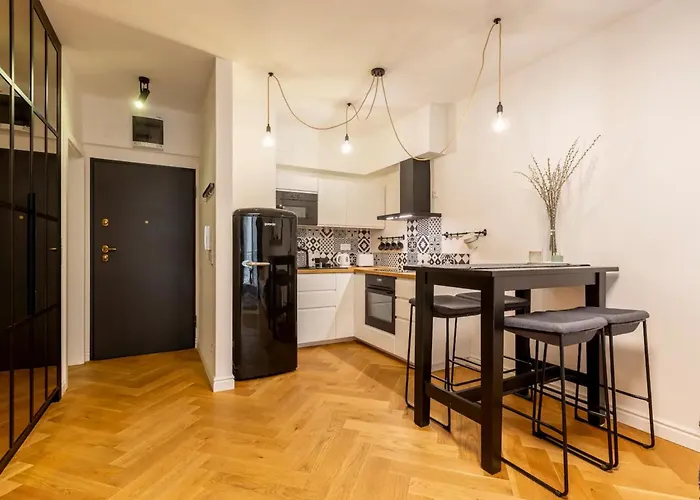 Appartamento Romantic By Andrassy Street With Garage And Rooftop Pool *